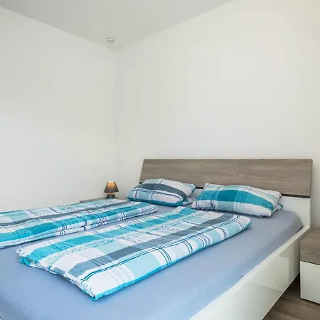 Apartament Ferienwohnung Eyrich Og